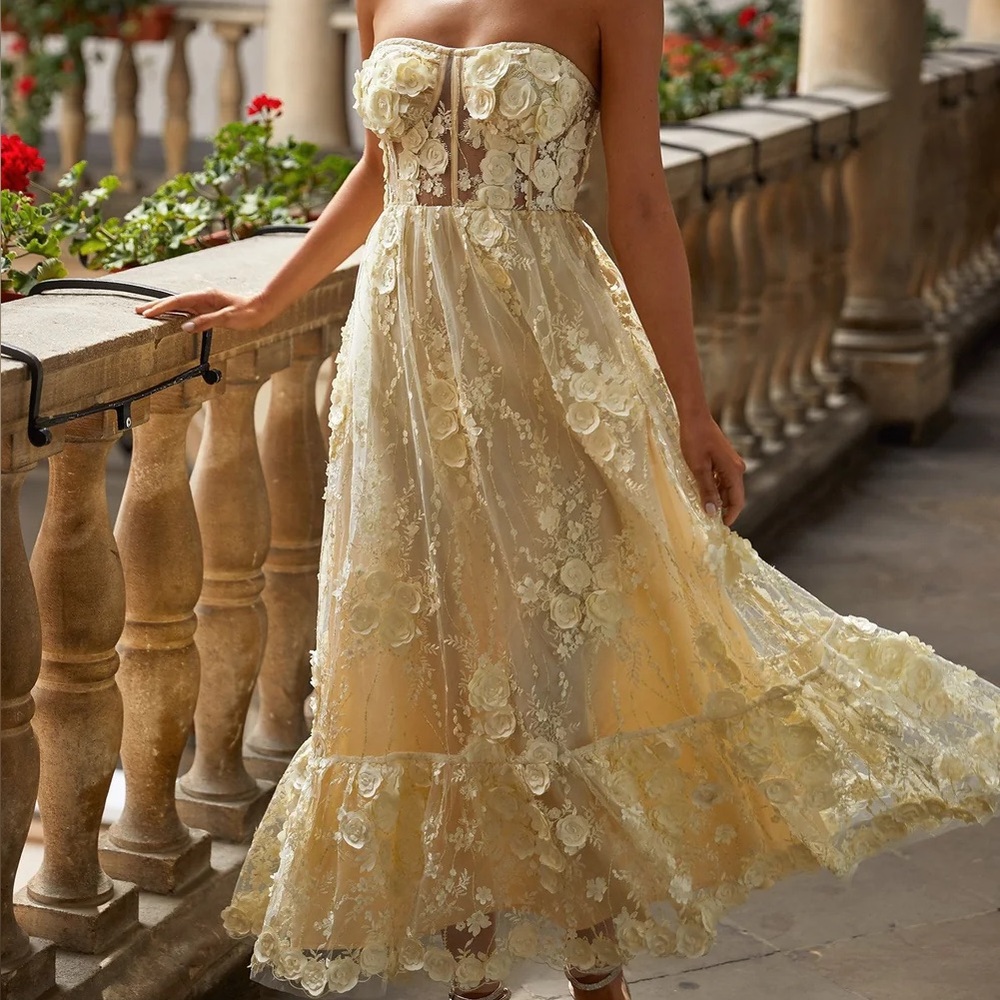 Yellow Floral Dress - Alamour The Label Dahlia Dress - brand new never worn